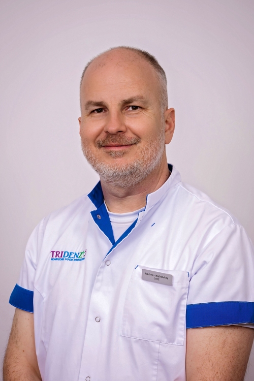 Goce<br/>Tandarts implantoloog NVOI<br/>Praktijkhouder<br/>BIG-nummer: 699 218 99 602 Goce